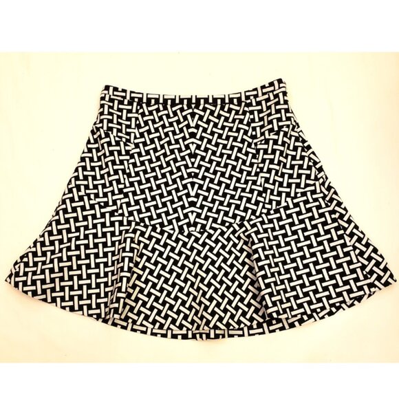 DVF Diane Von Furstenberg A-line Skirt Size-4 Multicolor Black & White - Picture 9 of 9